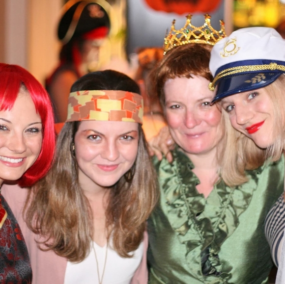 Meet your Posher, Rachael - Picture 5 of 5